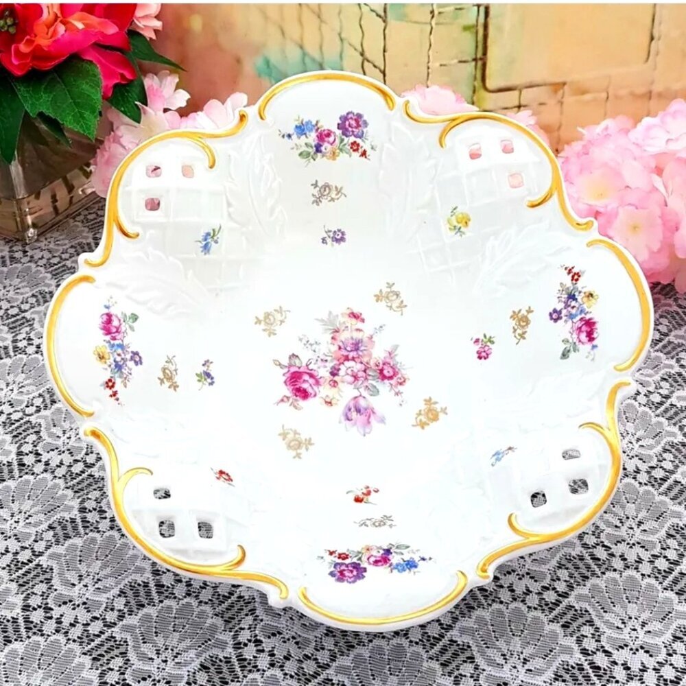 Reichenbach Porcelain Large Footed Serving Bowl Fruit Centerpiece Bowl Germany